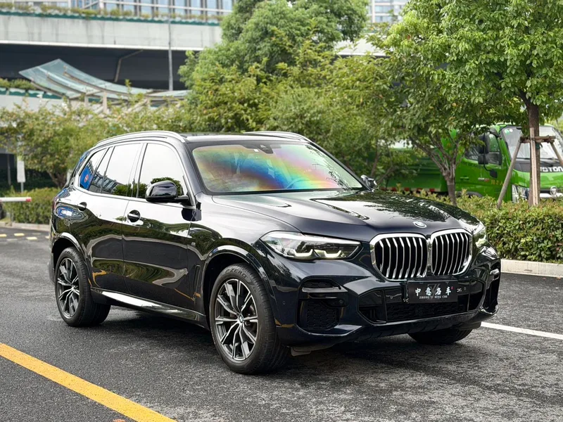BMW X5 2021 Restyling xDrive30i M Sports suit exterior photo 3 BMW X5 2021 Restyling xDrive30i M Sports suit exterior photo 3