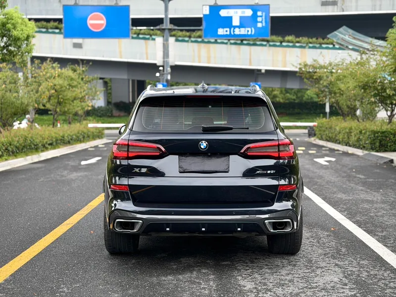 BMW X5 2021 Restyling xDrive30i M Sports suit exterior photo 4 BMW X5 2021 Restyling xDrive30i M Sports suit exterior photo 4