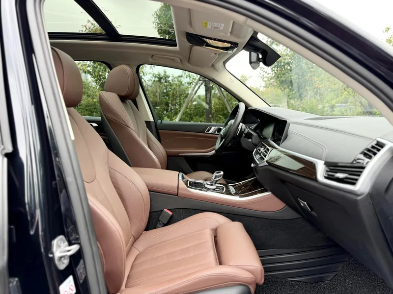 BMW X5 2021 Restyling xDrive30i M Sports suit interior photo 18 BMW X5 2021 Restyling xDrive30i M Sports suit interior photo 18