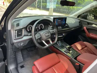 Audi Q5L 2023 45T Deluxe dinámico exterior foto 4 Audi Q5L 2023 45T Deluxe dinámico exterior foto 4