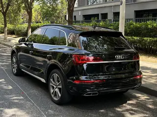 Audi Q5L 2023 45T Deluxe dinámico interior foto 16 Audi Q5L 2023 45T Deluxe dinámico interior foto 16