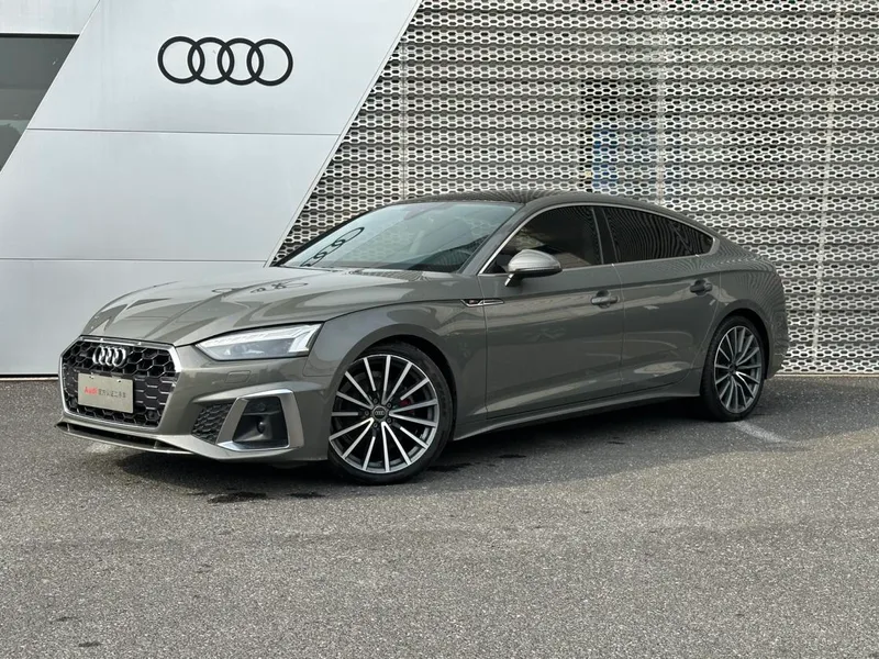 Audi A5 2023 Sportback 40 TFSI quattro Deluxe Dynamic exterior photo 1 Audi A5 2023 Sportback 40 TFSI quattro Deluxe Dynamic exterior photo 1