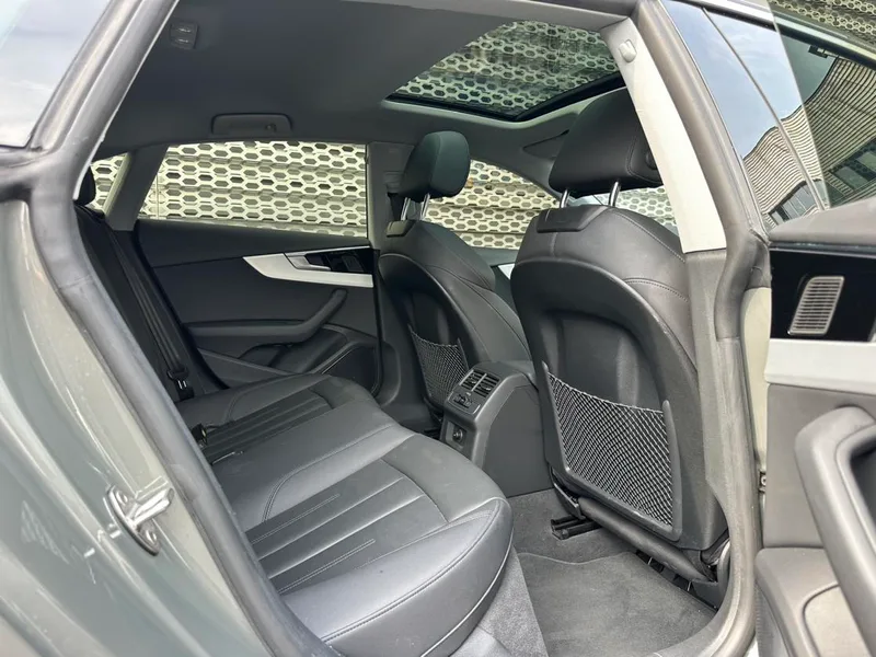 Audi A5 2023 Sportback 40 TFSI quattro Deluxe Dynamic interior photo 11 Audi A5 2023 Sportback 40 TFSI quattro Deluxe Dynamic interior photo 11