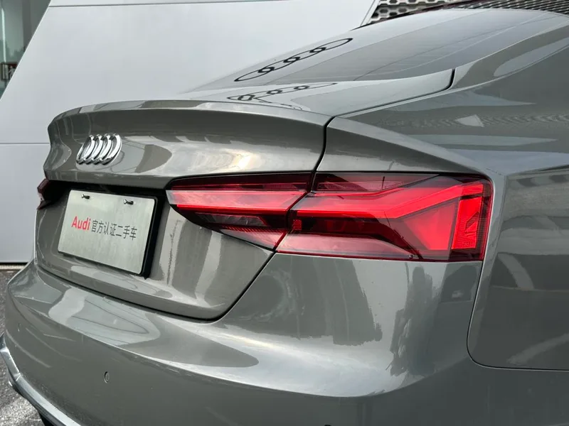 Audi A5 2023 Sportback 40 TFSI quattro Deluxe Dynamic interior photo 15 Audi A5 2023 Sportback 40 TFSI quattro Deluxe Dynamic interior photo 15