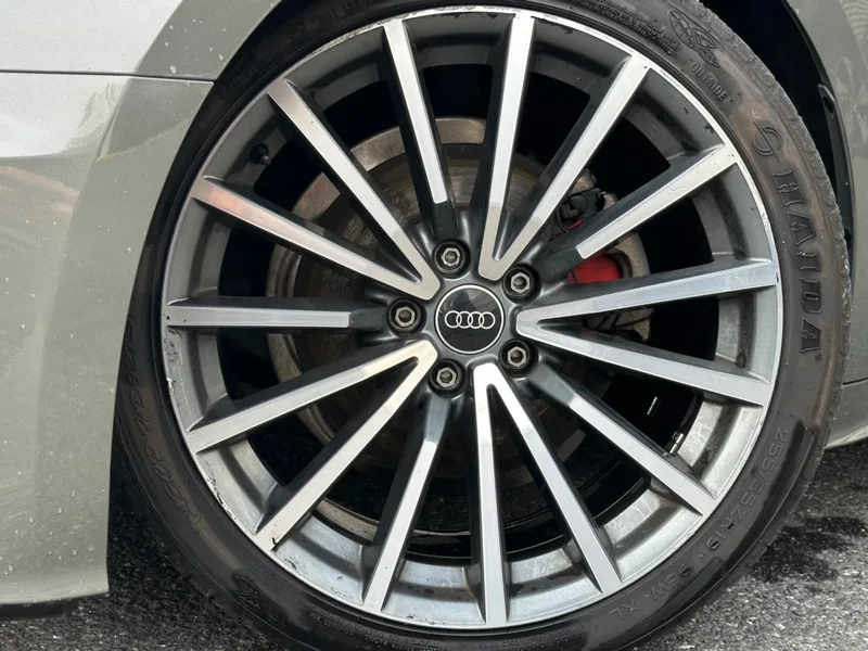 Audi A5 2023 Sportback 40 TFSI quattro Deluxe Dynamic interior photo 16 Audi A5 2023 Sportback 40 TFSI quattro Deluxe Dynamic interior photo 16
