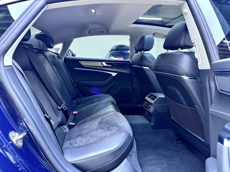 Audi A7L 2024 45 TFSI S-line Conjunto de cristal de flujo de construcción de sueños interior foto 13 Audi A7L 2024 45 TFSI S-line Conjunto de cristal de flujo de construcción de sueños interior foto 13