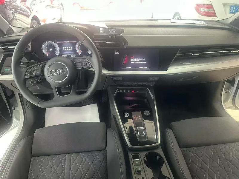 Audi A3 2022 A3L Limousine 35 TFSI Luxury Sport interior photo 8 Audi A3 2022 A3L Limousine 35 TFSI Luxury Sport interior photo 8