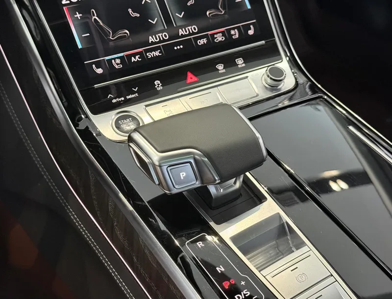 Audi A8 2024 A8L 50 TFSI quattro Selection exterior photo 9 Audi A8 2024 A8L 50 TFSI quattro Selection exterior photo 9