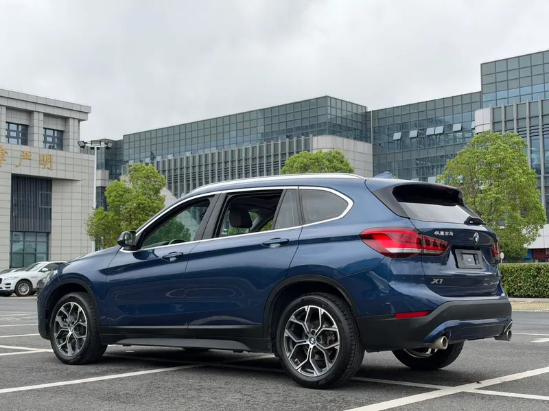 BMW X1 2020 sDrive25Li Leading Type exterior photo 5 BMW X1 2020 sDrive25Li Leading Type exterior photo 5