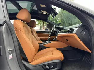 BMW 6 Series GT 2022 630i M Conjunto deportivo interior foto 9 BMW 6 Series GT 2022 630i M Conjunto deportivo interior foto 9