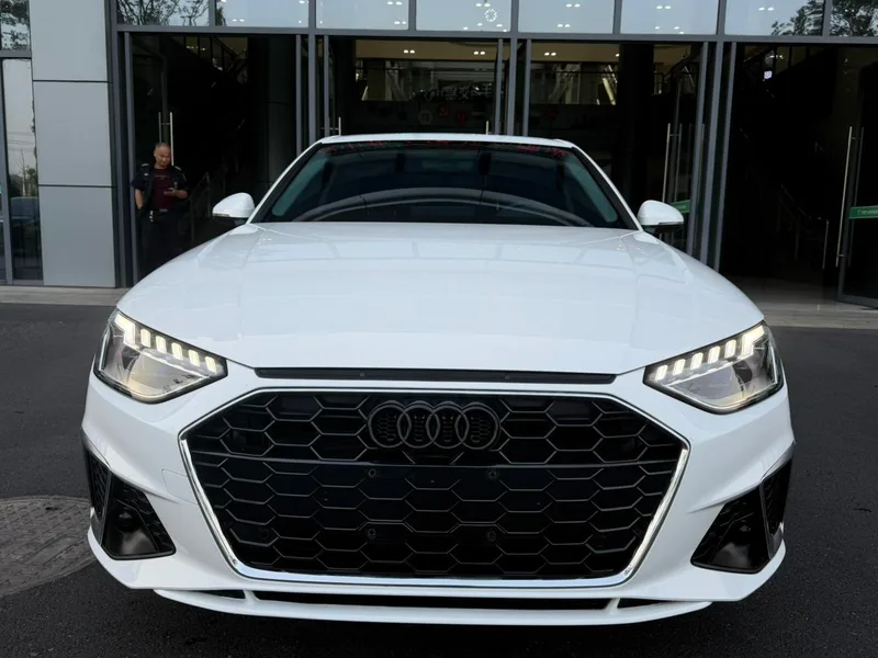 Audi A4L 2022 40 TFSI Fashion dynamic type exterior photo 2 Audi A4L 2022 40 TFSI Fashion dynamic type exterior photo 2