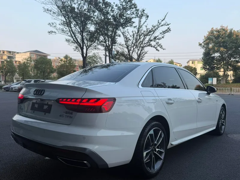 Audi A4L 2022 40 TFSI Fashion dynamic type interior photo 16 Audi A4L 2022 40 TFSI Fashion dynamic type interior photo 16