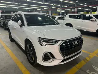 Audi Q3 2022 35 TFSI Fashion dynamic type exterior photo 3 Audi Q3 2022 35 TFSI Fashion dynamic type exterior photo 3
