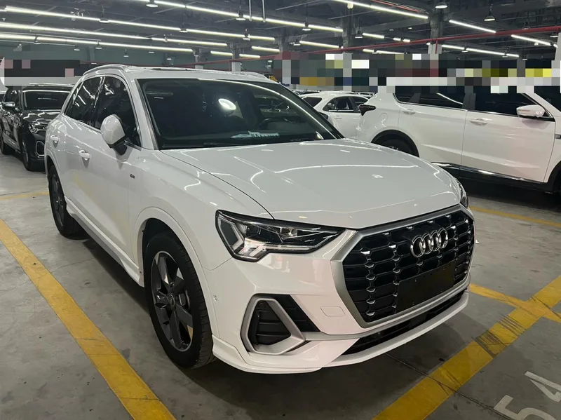 Audi Q3 2022 35 TFSI Fashion dynamic type exterior photo 3 Audi Q3 2022 35 TFSI Fashion dynamic type exterior photo 3