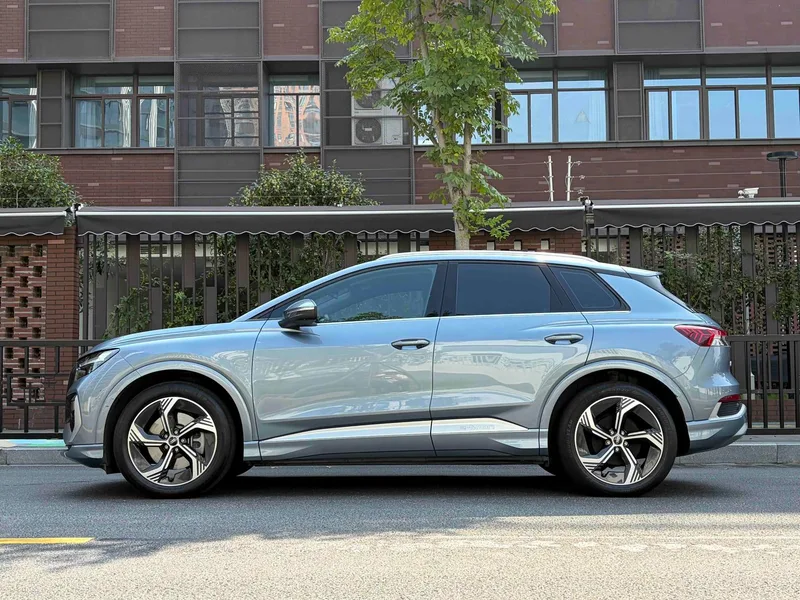 Audi Q4 e-tron 2024 40 e-tron Edición Creativa exterior foto 3 Audi Q4 e-tron 2024 40 e-tron Edición Creativa exterior foto 3