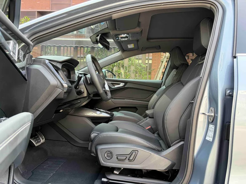 Audi Q4 e-tron 2024 40 e-tron Edición Creativa exterior foto 6 Audi Q4 e-tron 2024 40 e-tron Edición Creativa exterior foto 6