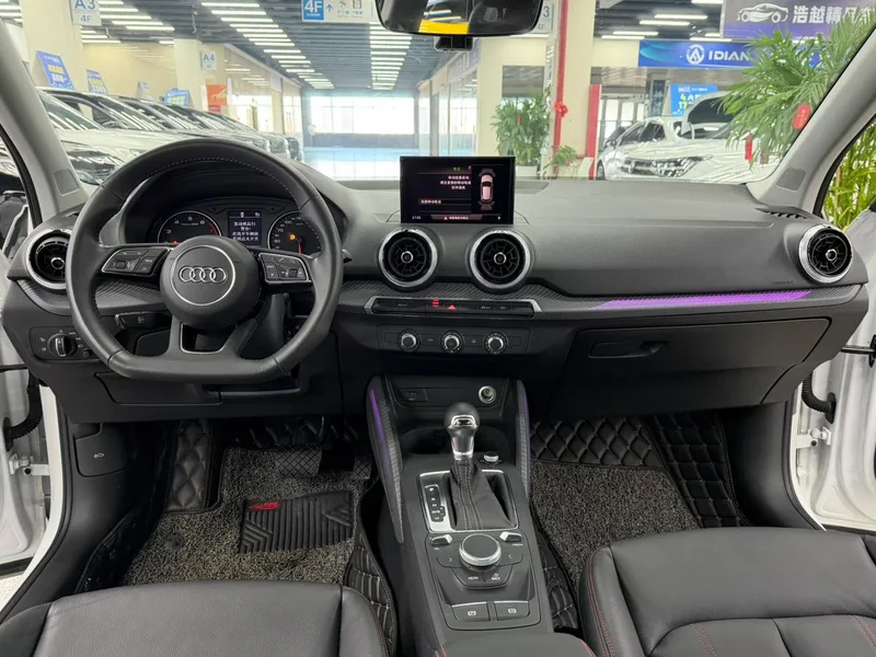 Audi Q2L 2022 35 TFSI Tipo dinámico agresivo exterior foto 5 Audi Q2L 2022 35 TFSI Tipo dinámico agresivo exterior foto 5