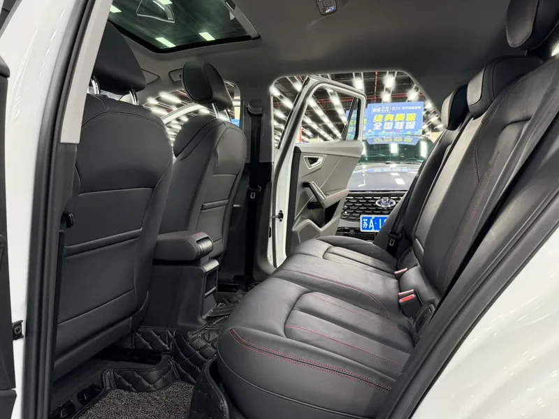 Audi Q2L 2022 35 TFSI Tipo dinámico agresivo interior foto 8 Audi Q2L 2022 35 TFSI Tipo dinámico agresivo interior foto 8