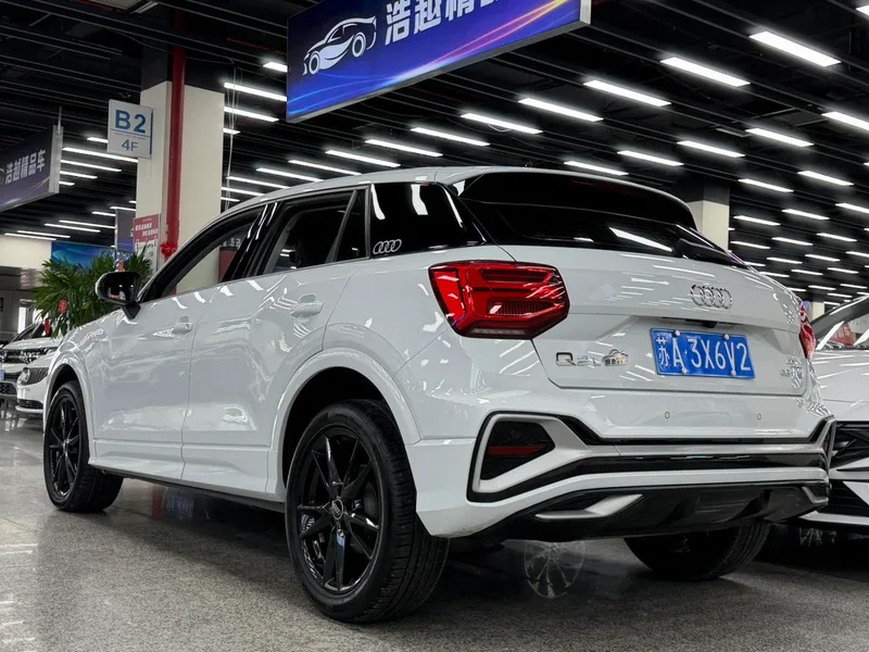 Audi Q2L 2022 35 TFSI Tipo dinámico agresivo interior foto 10 Audi Q2L 2022 35 TFSI Tipo dinámico agresivo interior foto 10