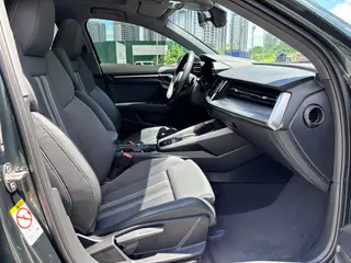 Audi A3 2023 Restyling Sportback 35 TFSI Fashion Sport interior photo 17 Audi A3 2023 Restyling Sportback 35 TFSI Fashion Sport interior photo 17