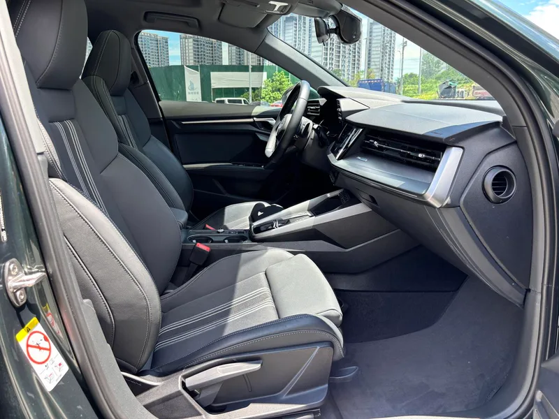 Audi A3 2023 Restyling Sportback 35 TFSI Fashion Sport interior photo 17 Audi A3 2023 Restyling Sportback 35 TFSI Fashion Sport interior photo 17