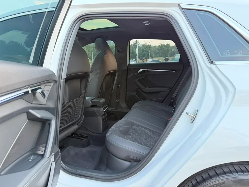 Audi A3 2022 Sportback 35 TFSI Deportes de lujo interior foto 15 Audi A3 2022 Sportback 35 TFSI Deportes de lujo interior foto 15