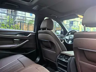 BMW 5 Series 2023 Restyling 530Li Leading Type M Sports suit interior photo 10