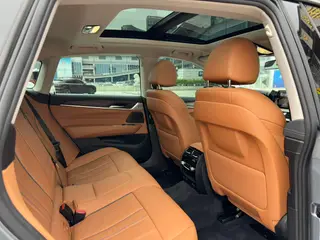 BMW 6 Series GT 2022 630i Set de diseño de lujo interior foto 14 BMW 6 Series GT 2022 630i Set de diseño de lujo interior foto 14