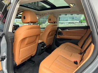 BMW 6 Series GT 2022 630i Set de diseño de lujo interior foto 17 BMW 6 Series GT 2022 630i Set de diseño de lujo interior foto 17