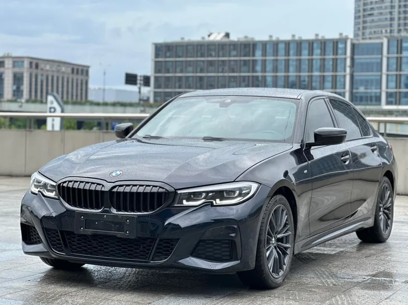 BMW 3 Series 2022 325Li M Sports Night Suit exterior photo 1 BMW 3 Series 2022 325Li M Sports Night Suit exterior photo 1