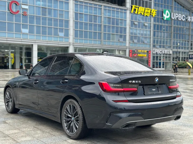 BMW 3 Series 2022 325Li M Sports Night Suit exterior photo 5 BMW 3 Series 2022 325Li M Sports Night Suit exterior photo 5