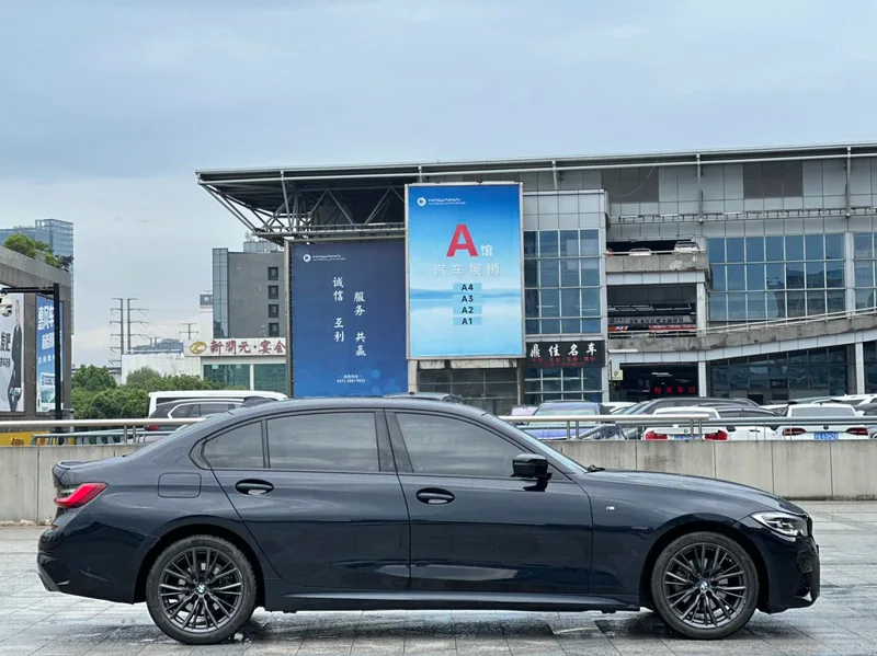 BMW 3 Series 2022 325Li M Sports Night Suit exterior photo 8 BMW 3 Series 2022 325Li M Sports Night Suit exterior photo 8