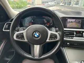 BMW 3 Series 2022 325Li M Sports Night Suit interior photo 11 BMW 3 Series 2022 325Li M Sports Night Suit interior photo 11