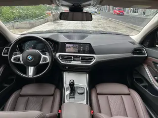 BMW 3 Series 2022 325Li M Sports Night Suit interior photo 12 BMW 3 Series 2022 325Li M Sports Night Suit interior photo 12