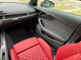 Audi S4 2024 Limousine 3.0TFSI interior photo 13 Audi S4 2024 Limousine 3.0TFSI interior photo 13