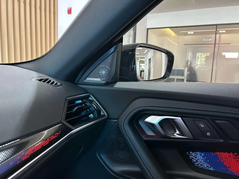 BMW 2 Series 2023 225i Coupe M Sports Night Suit interior photo 6 BMW 2 Series 2023 225i Coupe M Sports Night Suit interior photo 6