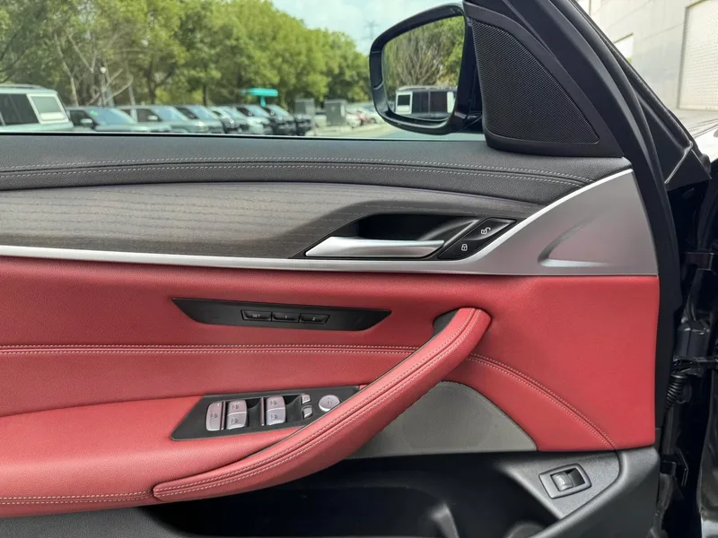 BMW 5 Series 2023 530Li Leading Type M Sports suit exterior photo 4 BMW 5 Series 2023 530Li Leading Type M Sports suit exterior photo 4