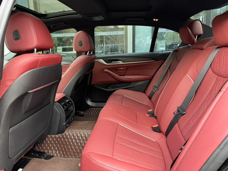 BMW 5 Series 2023 530Li Leading Type M Sports suit exterior photo 8 BMW 5 Series 2023 530Li Leading Type M Sports suit exterior photo 8
