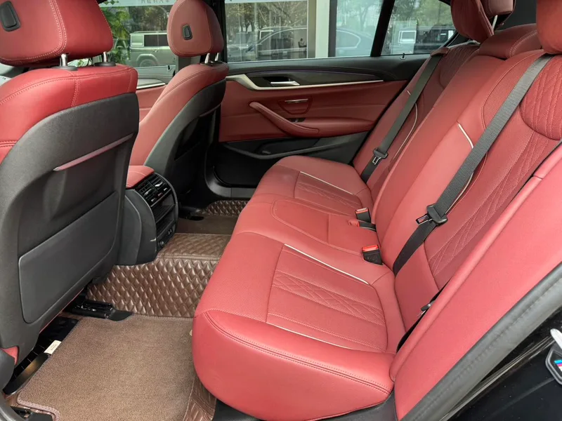 BMW 5 Series 2023 530Li Leading Type M Sports suit exterior photo 9 BMW 5 Series 2023 530Li Leading Type M Sports suit exterior photo 9