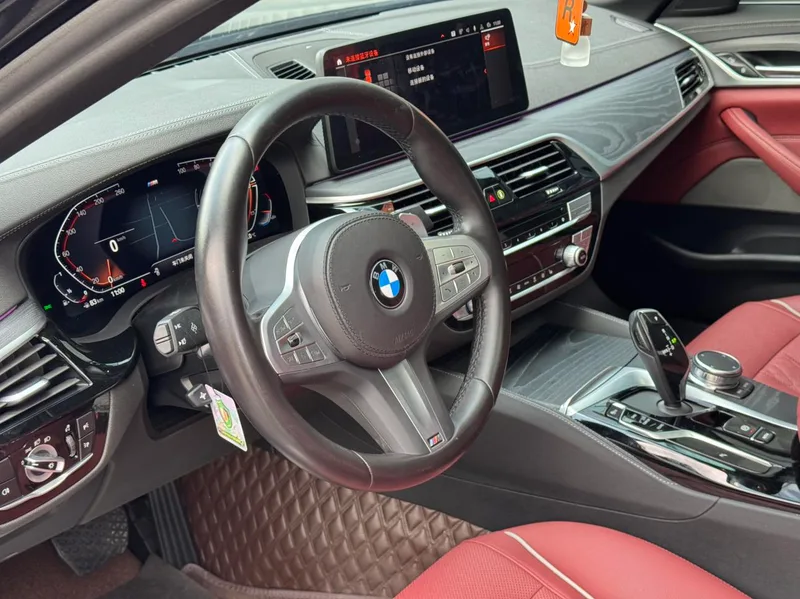 BMW 5 Series 2023 530Li Leading Type M Sports suit interior photo 16 BMW 5 Series 2023 530Li Leading Type M Sports suit interior photo 16