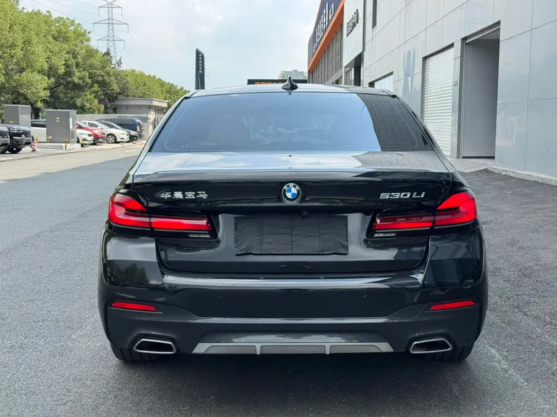 BMW 5 Series 2023 530Li Leading Type M Sports suit interior photo 18 BMW 5 Series 2023 530Li Leading Type M Sports suit interior photo 18