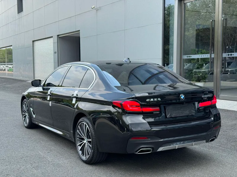 BMW 5 Series 2023 530Li Leading Type M Sports suit interior photo 19 BMW 5 Series 2023 530Li Leading Type M Sports suit interior photo 19