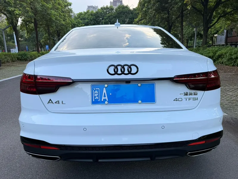 Audi A4L 2023 40 TFSI Deluxe dinámico exterior foto 4 Audi A4L 2023 40 TFSI Deluxe dinámico exterior foto 4