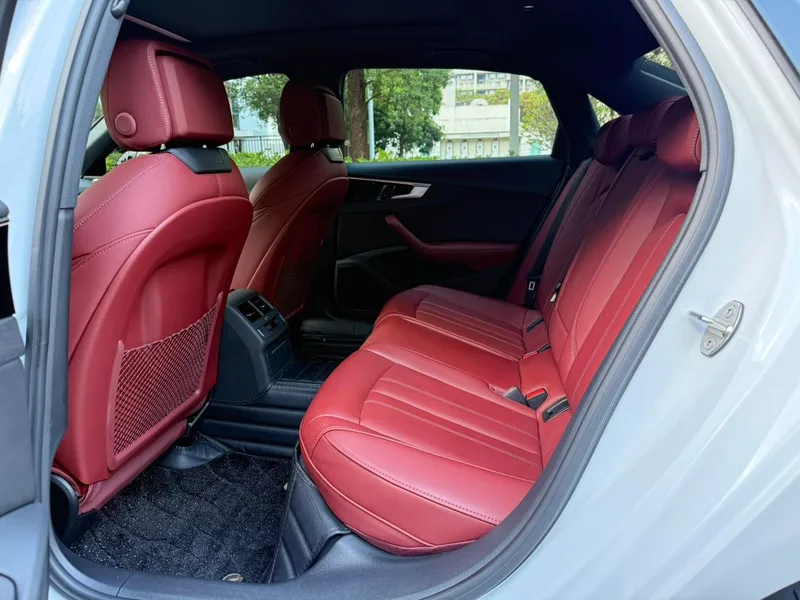 Audi A4L 2023 40 TFSI Deluxe dinámico interior foto 10 Audi A4L 2023 40 TFSI Deluxe dinámico interior foto 10