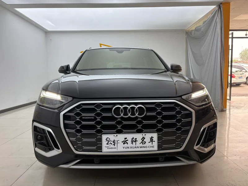 Audi Q5L 2022 Restyling 40T Deluxe Dynamic exterior photo 2 Audi Q5L 2022 Restyling 40T Deluxe Dynamic exterior photo 2