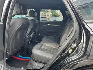 Audi Q5L 2023 40T Deluxe Dynamic interior photo 8 Audi Q5L 2023 40T Deluxe Dynamic interior photo 8