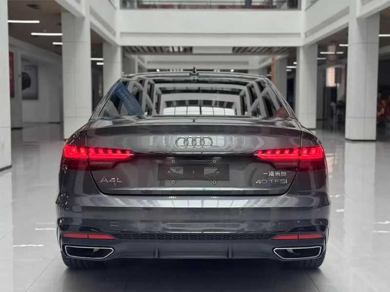Audi A4L 2022 40 TFSI Deluxe dinámico exterior foto 6 Audi A4L 2022 40 TFSI Deluxe dinámico exterior foto 6