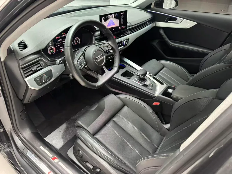 Audi A4L 2022 40 TFSI Deluxe dinámico interior foto 11 Audi A4L 2022 40 TFSI Deluxe dinámico interior foto 11