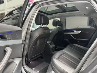 Audi A4L 2022 40 TFSI Deluxe dinámico interior foto 12 Audi A4L 2022 40 TFSI Deluxe dinámico interior foto 12