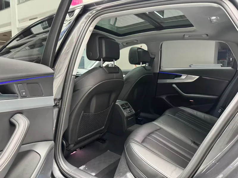 Audi A4L 2022 40 TFSI Deluxe dinámico interior foto 12 Audi A4L 2022 40 TFSI Deluxe dinámico interior foto 12